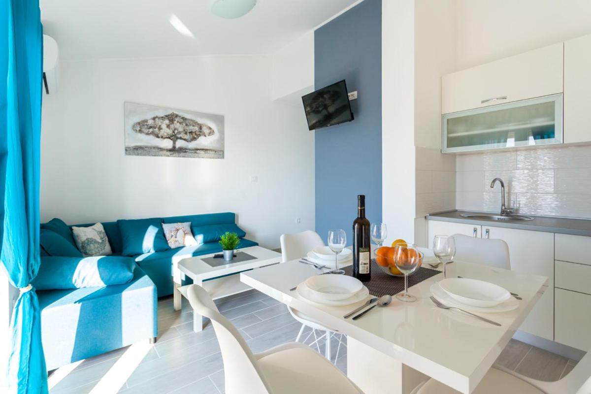 אומיסאליי Apartments Didi מראה חיצוני תמונה